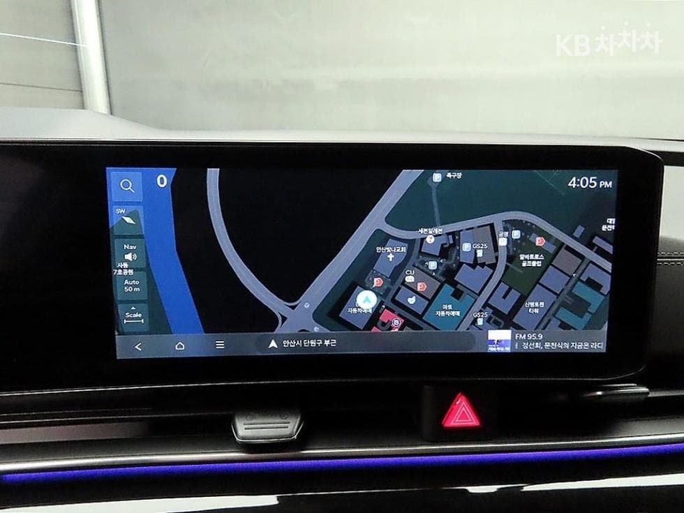 Киа The New (фейслифт) Канивал 4-то поколениеG3.5 GDI 9-местен X-Line - 14