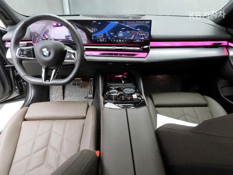 BMW Нов5 Серия(G60)520i Стандартен - 7