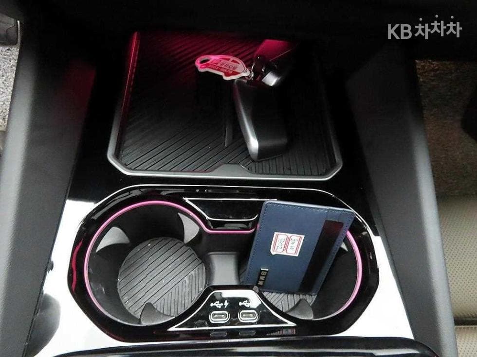 BMW Нов5 Серия(G60)520i Стандартен - 13