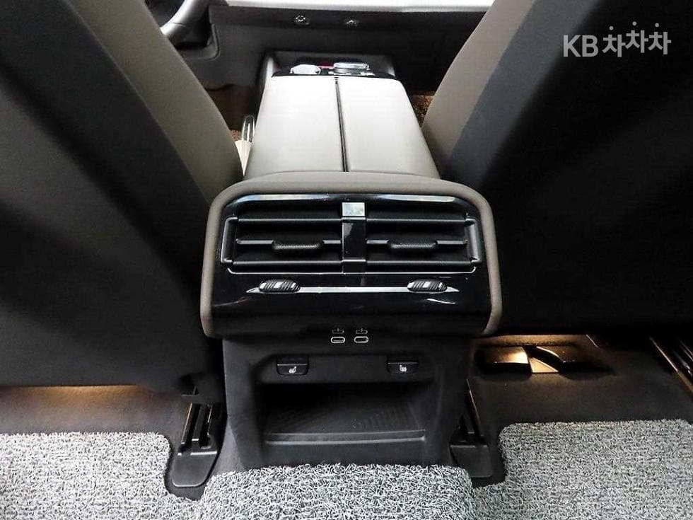BMW Нов5 Серия(G60)520i Стандартен - 17
