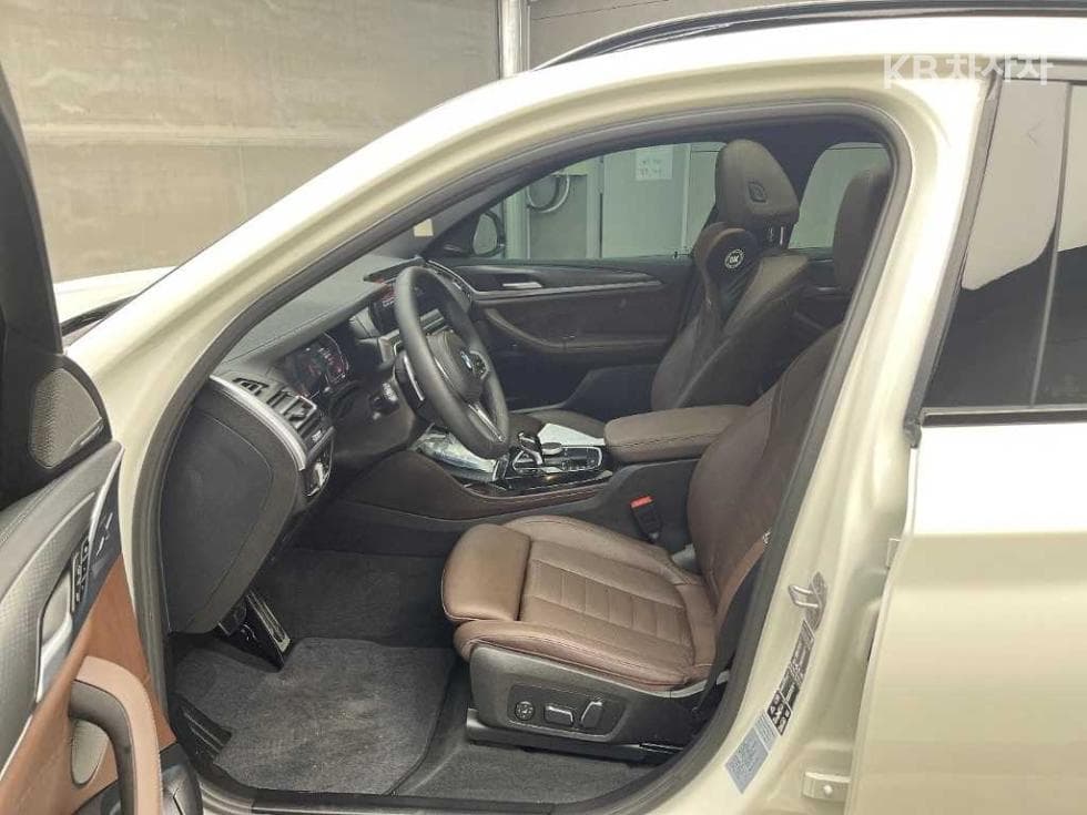 BMW New X4 (G02)xDrive 20i xLine - 5