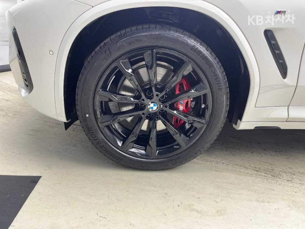BMW New X4 (G02)xDrive 20i xLine - 18