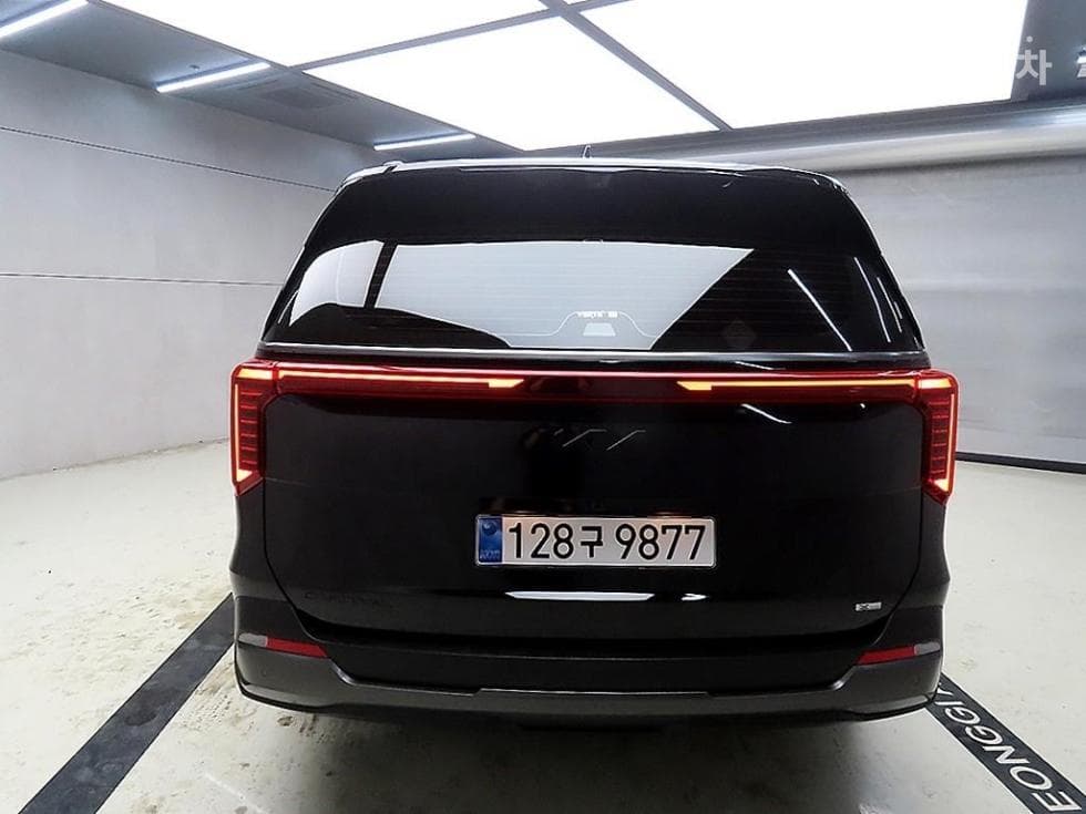 Kia The New (facelift) Carnival Hybrid 4th generation1.6 HEV 7-seater (Limousine) X-Line - 3