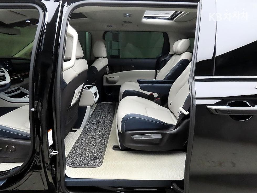 Kia The New (facelift) Carnival Hybrid 4th generation1.6 HEV 7-seater (Limousine) X-Line - 6