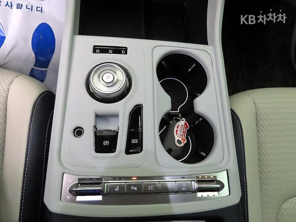 Kia The New (facelift) Carnival Hybrid 4th generation1.6 HEV 7-seater (Limousine) X-Line - 10