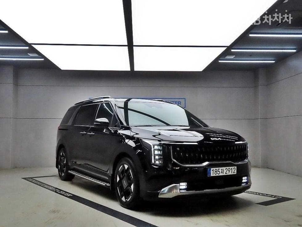 Kia The New (facelift) Carnival Hybrid 4th generation 1.6 HEV 7-seater (Limousine) Gravity - Image 1