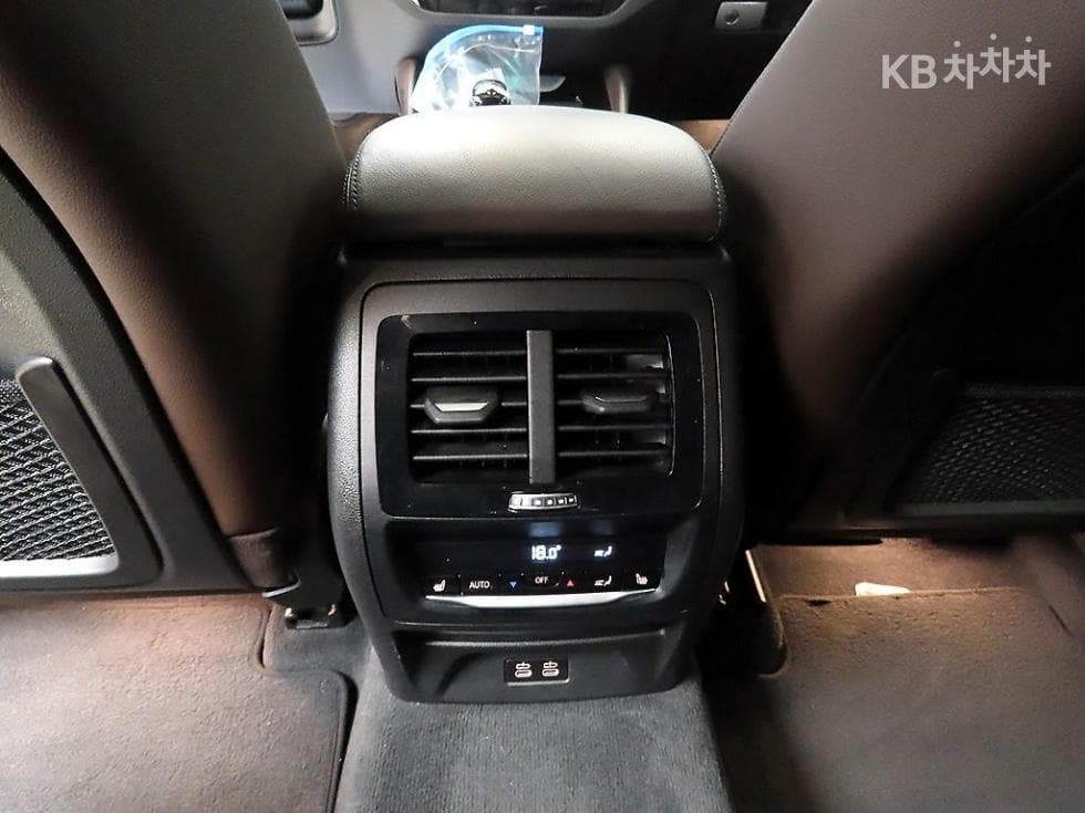 BMW New X4 (G02)xDrive 20i xLine - 16