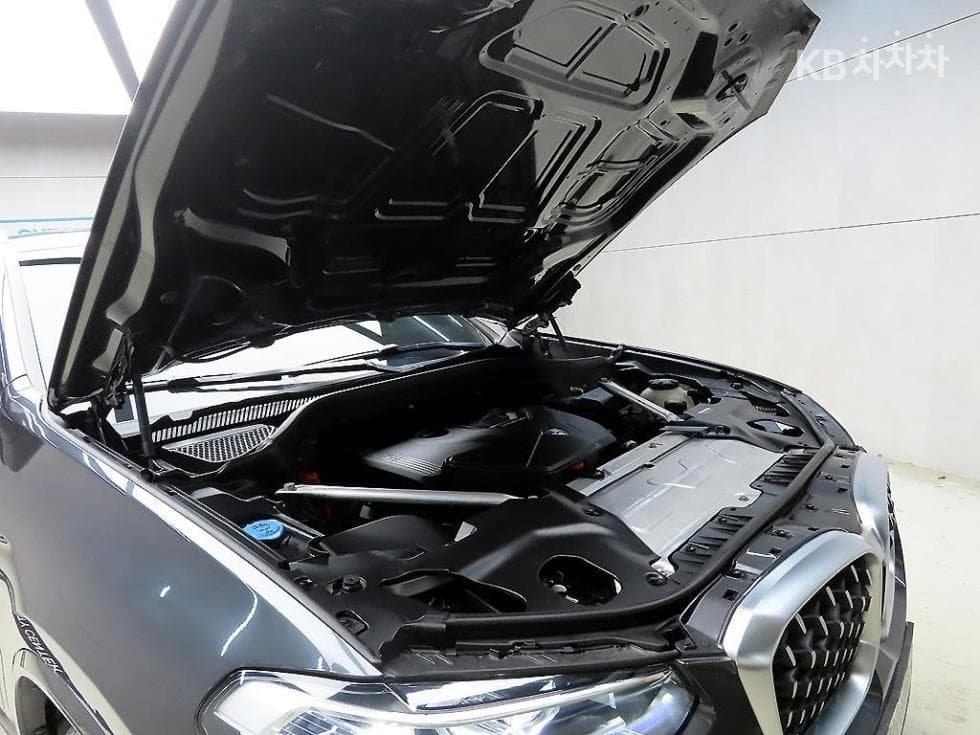 BMW New X4 (G02)xDrive 20i xLine - 19