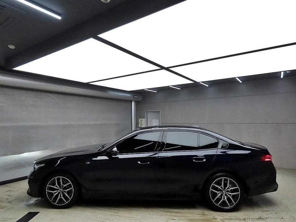 BMW New5 Series(G60)520i M Sport - 4
