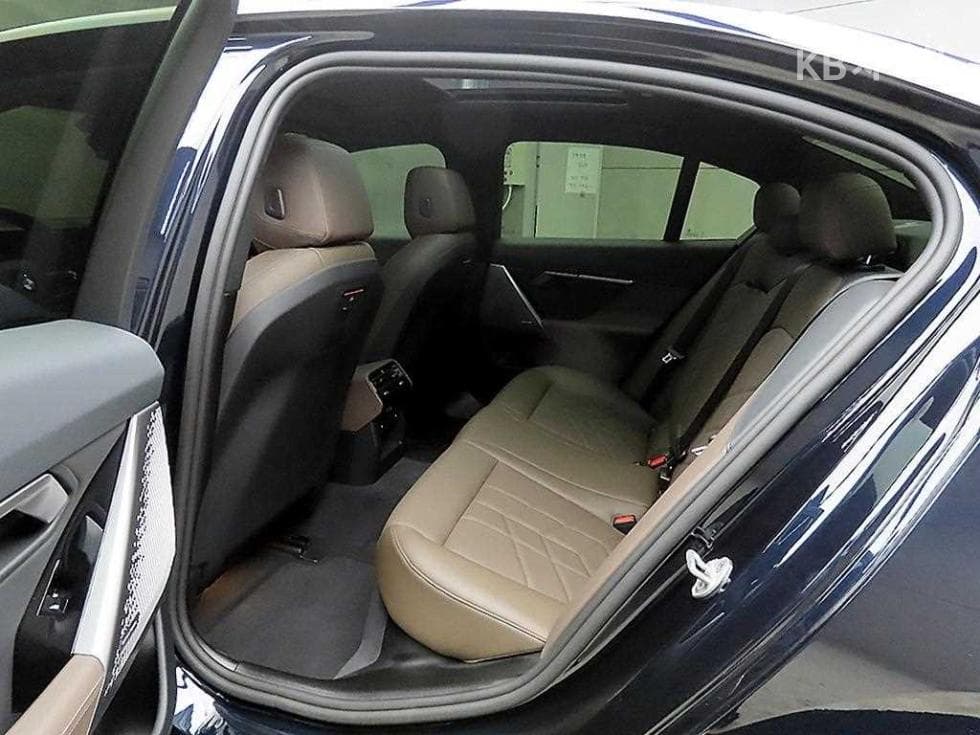 BMW New5 Series(G60)520i M Sport - 6
