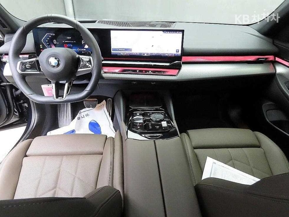 BMW New5 Series(G60)520i M Sport - 7