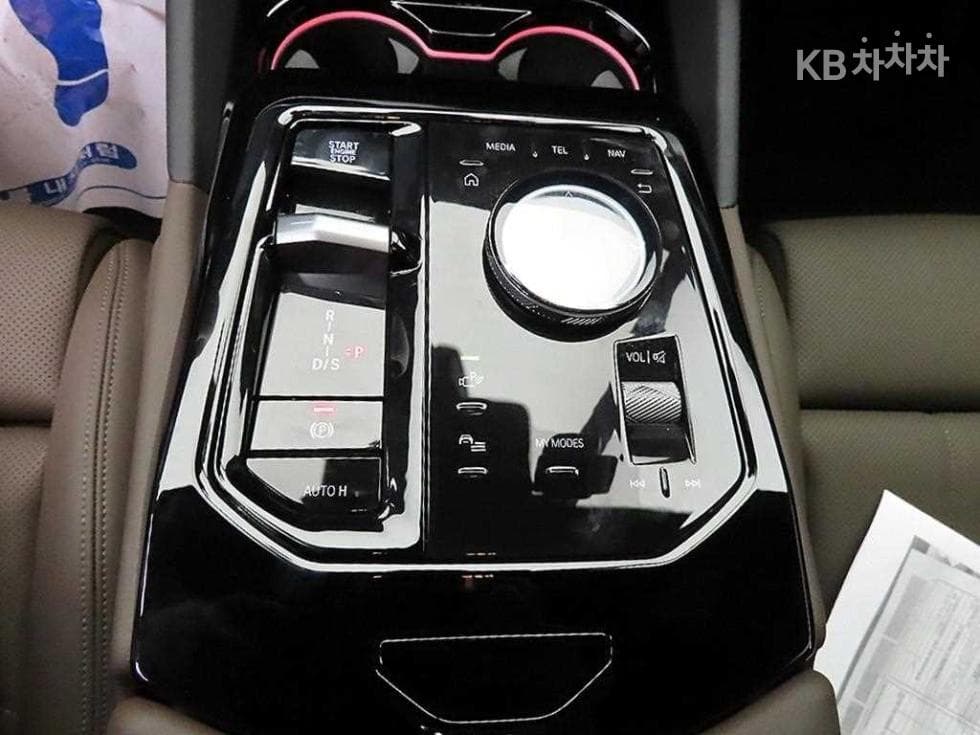 BMW New5 Series(G60)520i M Sport - 10