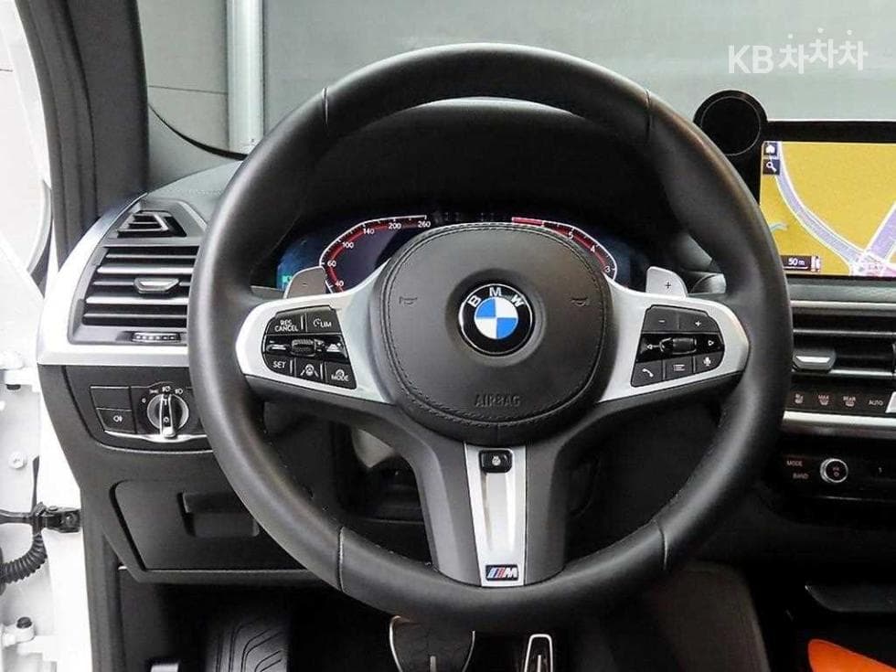 BMW New X4 (G02)xDrive 20i xLine - 9