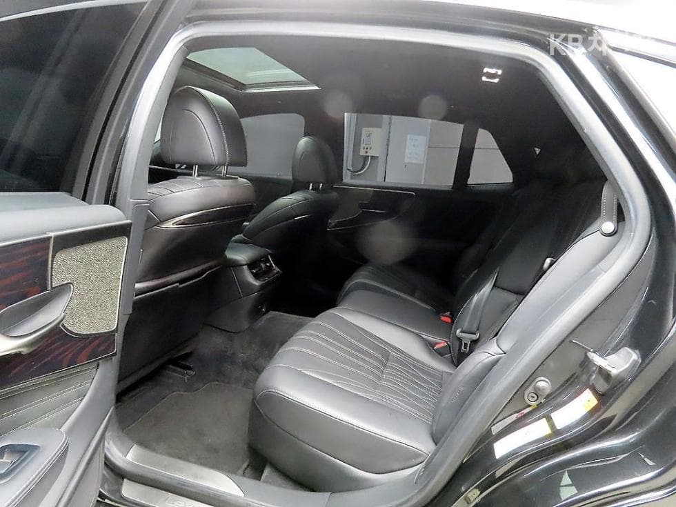 Lexus LS 5세대500h AWD LUXURY - 6