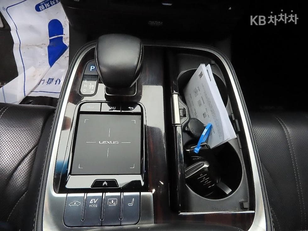 Lexus LS 5세대500h AWD LUXURY - 10