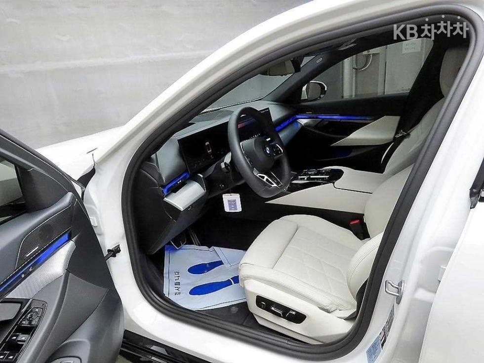 BMW Нов5 Серия(G60)520i M Sport - 5