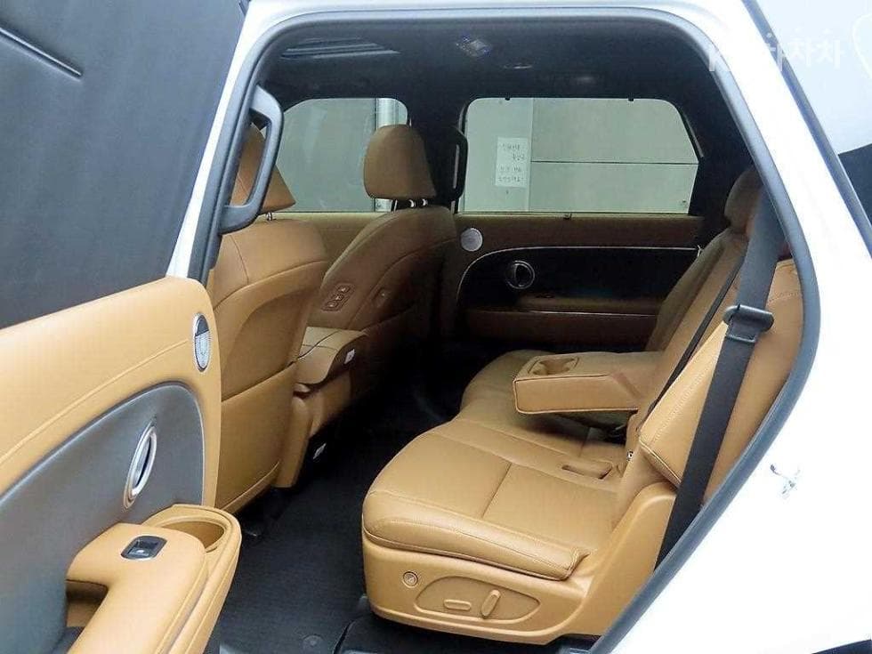 Хюндай Ди Всеново Palisade Хибрид2.5L бензин Турбо 4x4 9-местен Exclusive - 6