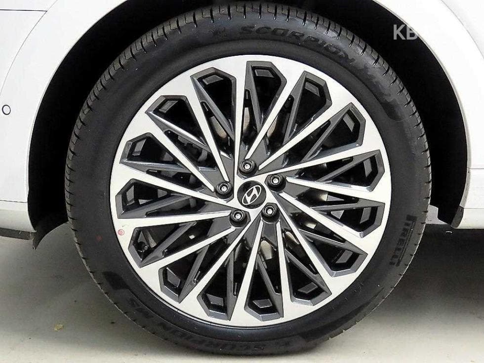 Хюндай Ди Всеново Palisade Хибрид2.5L бензин Турбо 4x4 9-местен Exclusive - 20