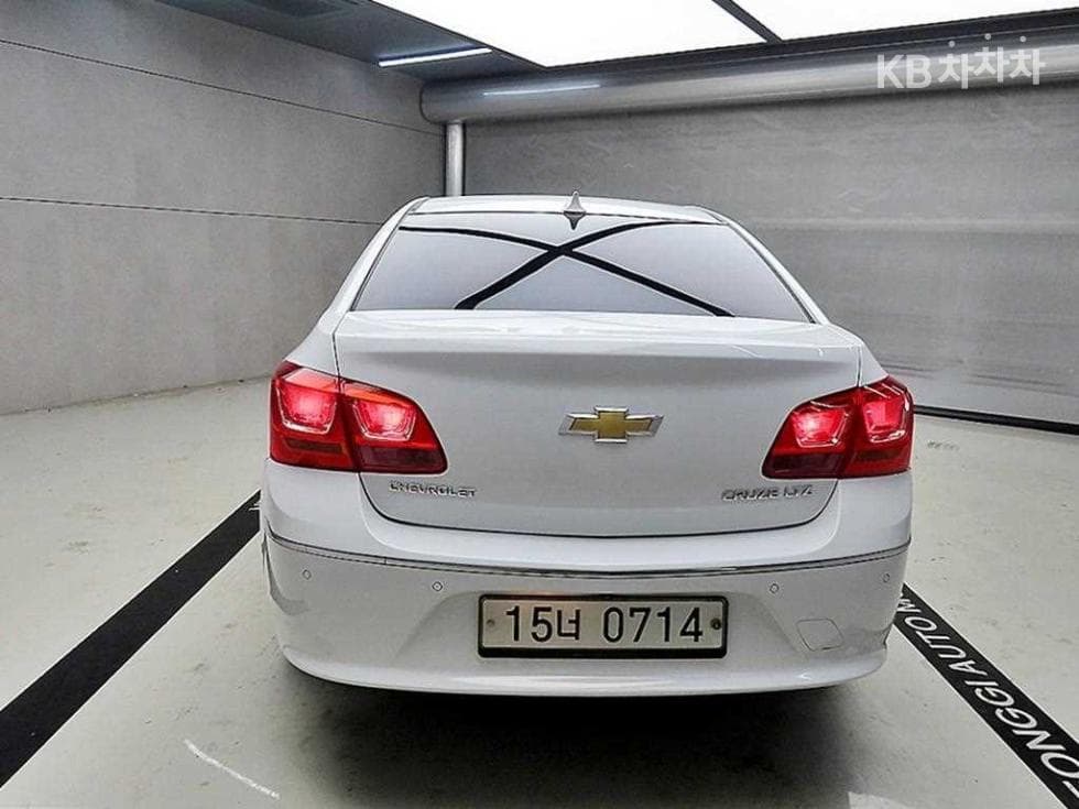 Джи Ем Корея Amazing New (фацелит/обновяване) Cruze1.8 Бензин LS - 3