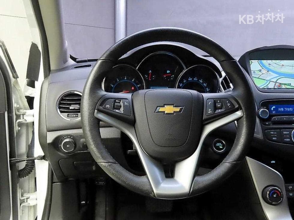 Джи Ем Корея Amazing New (фацелит/обновяване) Cruze1.8 Бензин LS - 9