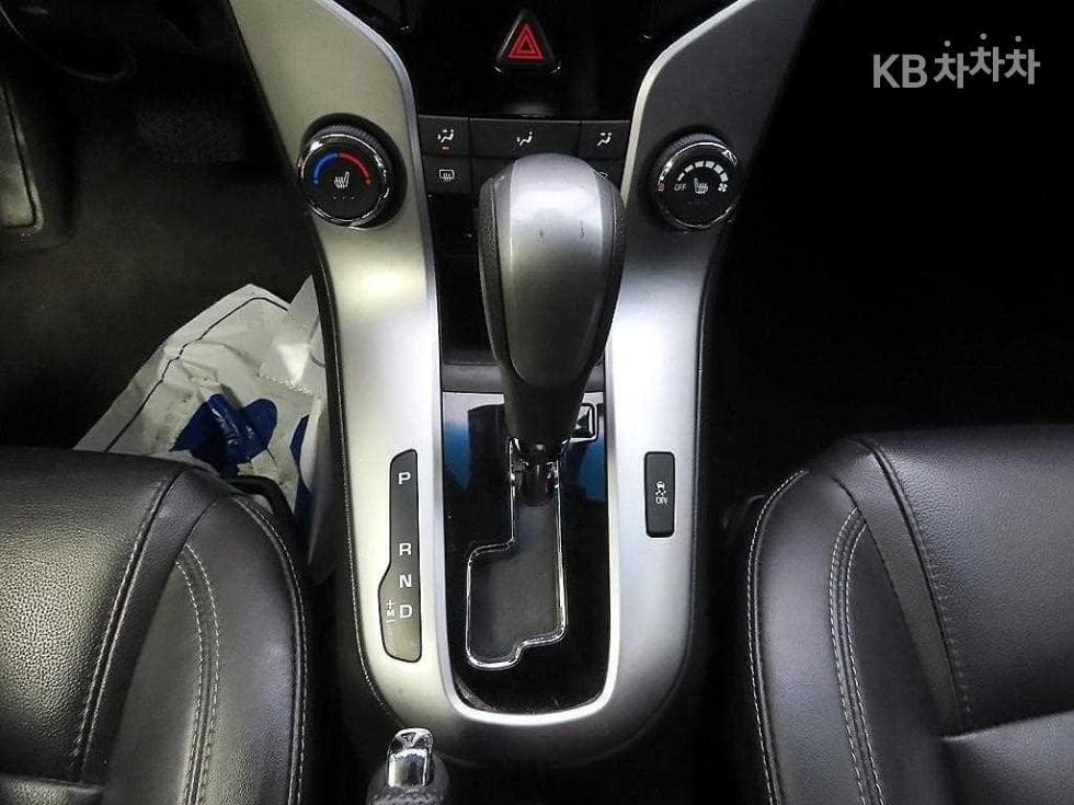 Джи Ем Корея Amazing New (фацелит/обновяване) Cruze1.8 Бензин LS - 10