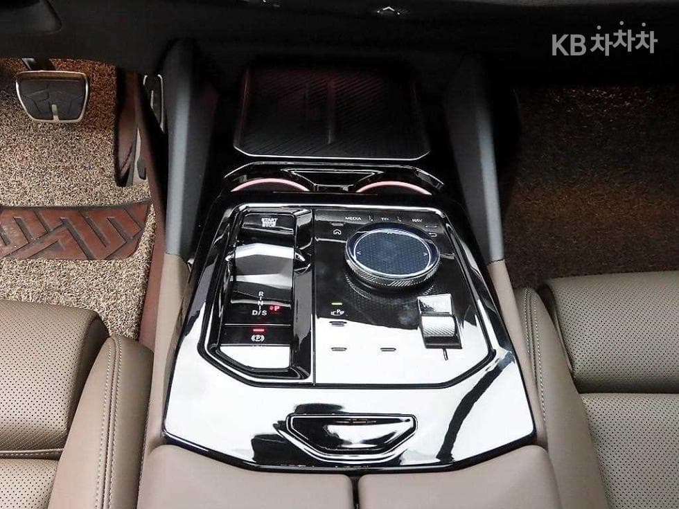 BMW New5 Series(G60)520i Standard - 10