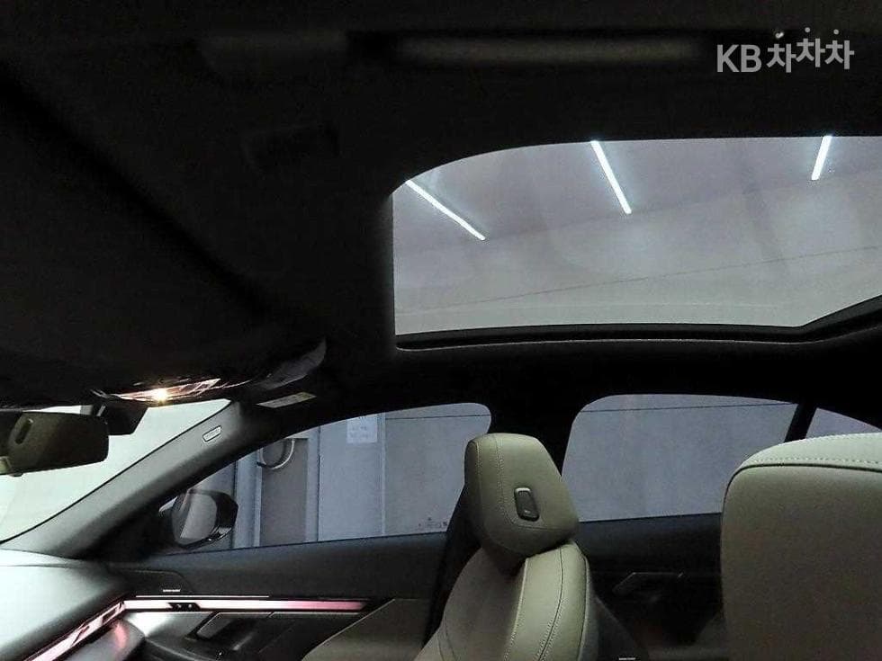 BMW New5 Series(G60)520i Standard - 16