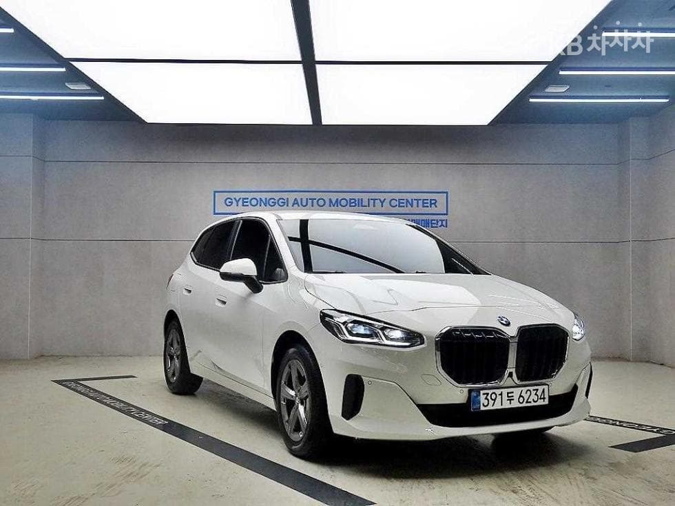 BMW 2시리즈 액티브 Турер(U06) 220i Advantage - Image 1