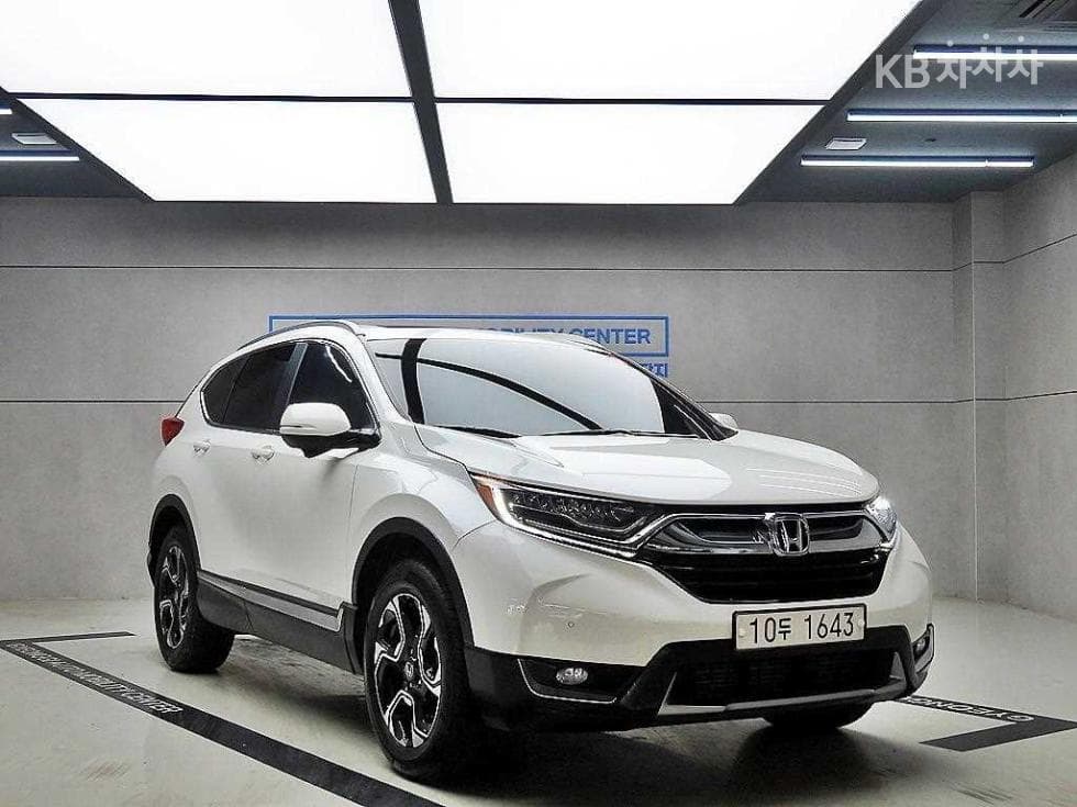 혼다 CR-V 5세대 1.5 4x4 Touring - Image 1