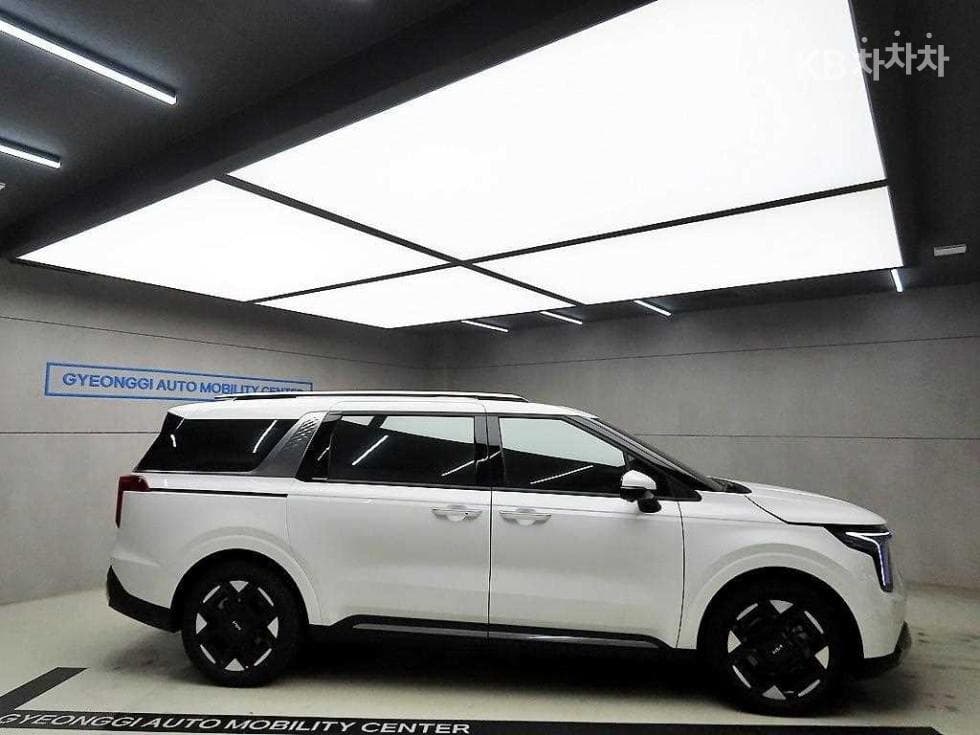 Kia The New (facelift) Carnival Hybrid 4th generation1.6 HEV 7-seater (Limousine) Noblesse - 2