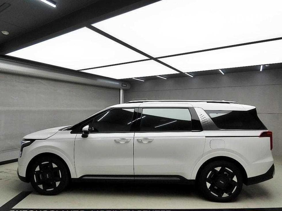 Kia The New (facelift) Carnival Hybrid 4th generation1.6 HEV 7-seater (Limousine) Noblesse - 4