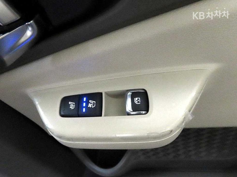 Kia The New (facelift) Carnival Hybrid 4th generation1.6 HEV 7-seater (Limousine) Noblesse - 12