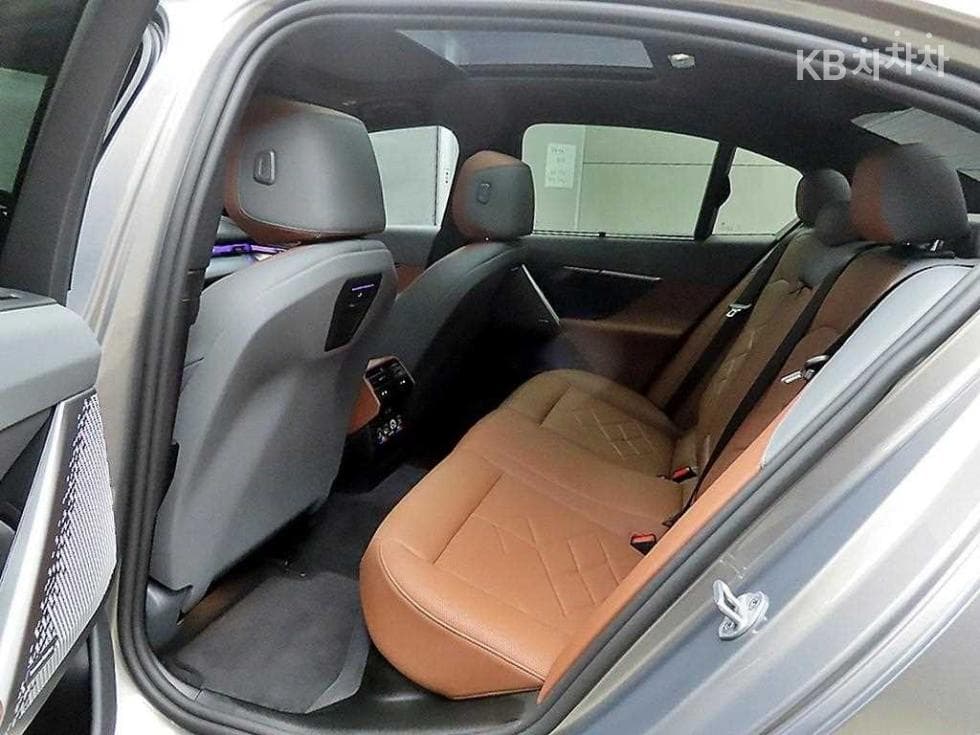 BMW Нов5 Серия(G60)530i xDrive M Sport - 6