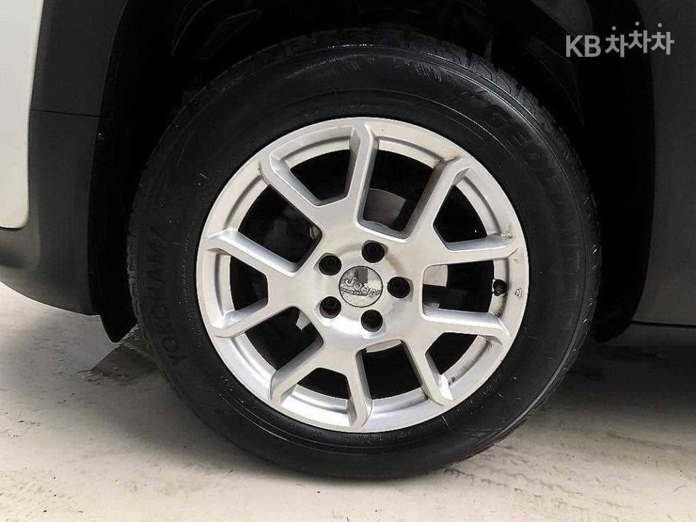 지프 레니게이드1.6 Limited FWD - 20