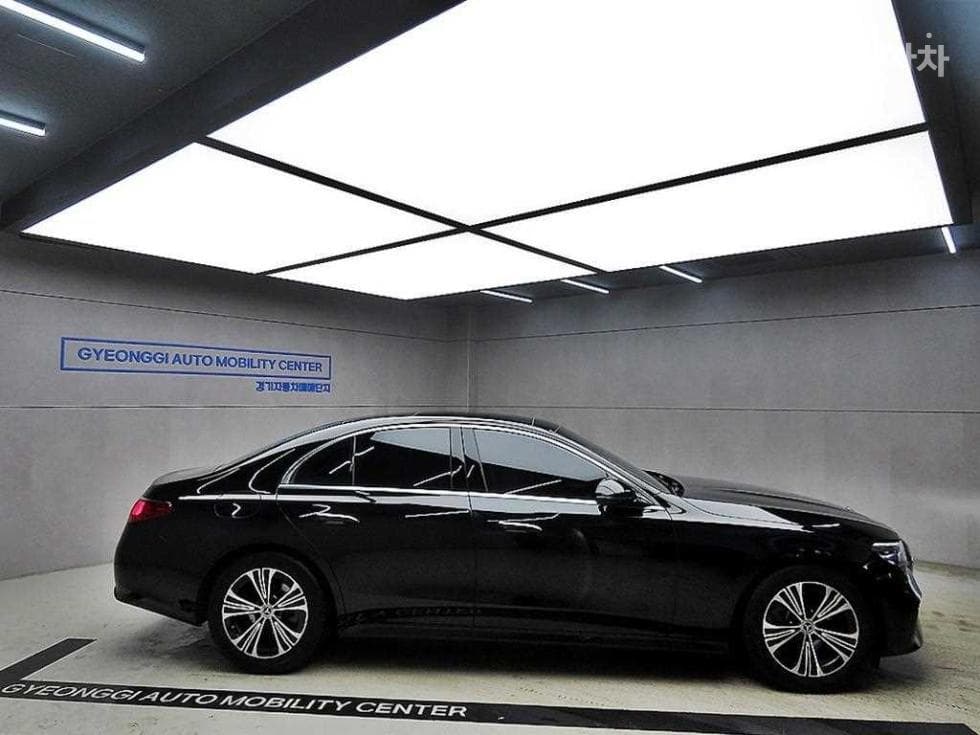 Mercedes-Benz E-클래스 (W214)E200 Avantgrade - 2