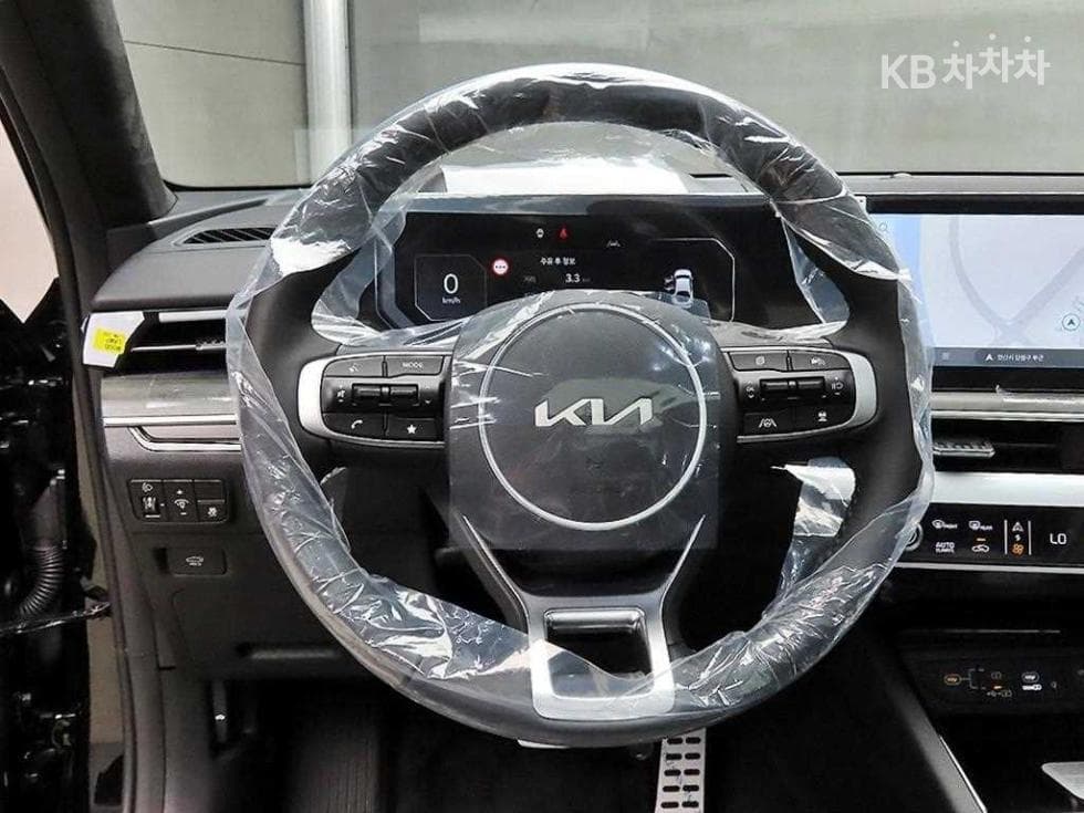 Kia The New (facelift) K5 3rd Gen2.0 Gasoline Signature - 9