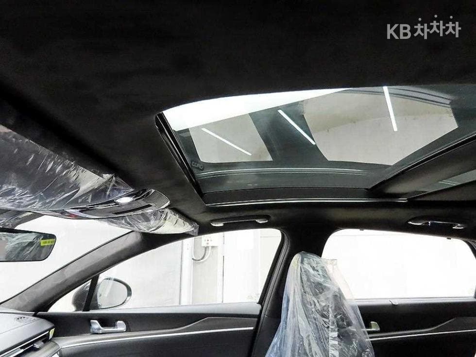 Kia The New (facelift) K5 3rd Gen2.0 Gasoline Signature - 17