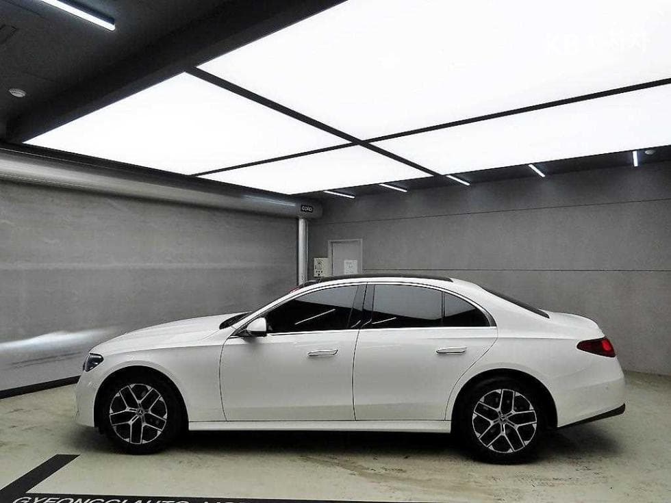 Mercedes-Benz E-클래스 (W214)E200 Avantgrade - 4