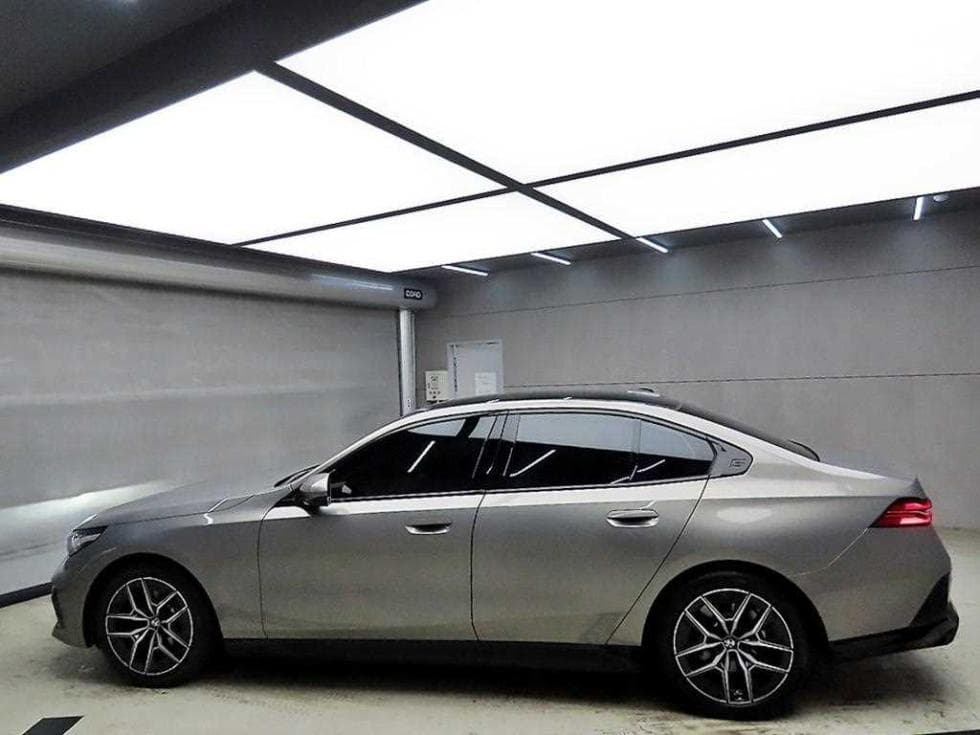BMW New5 Series(G60)520i M Sport - 4