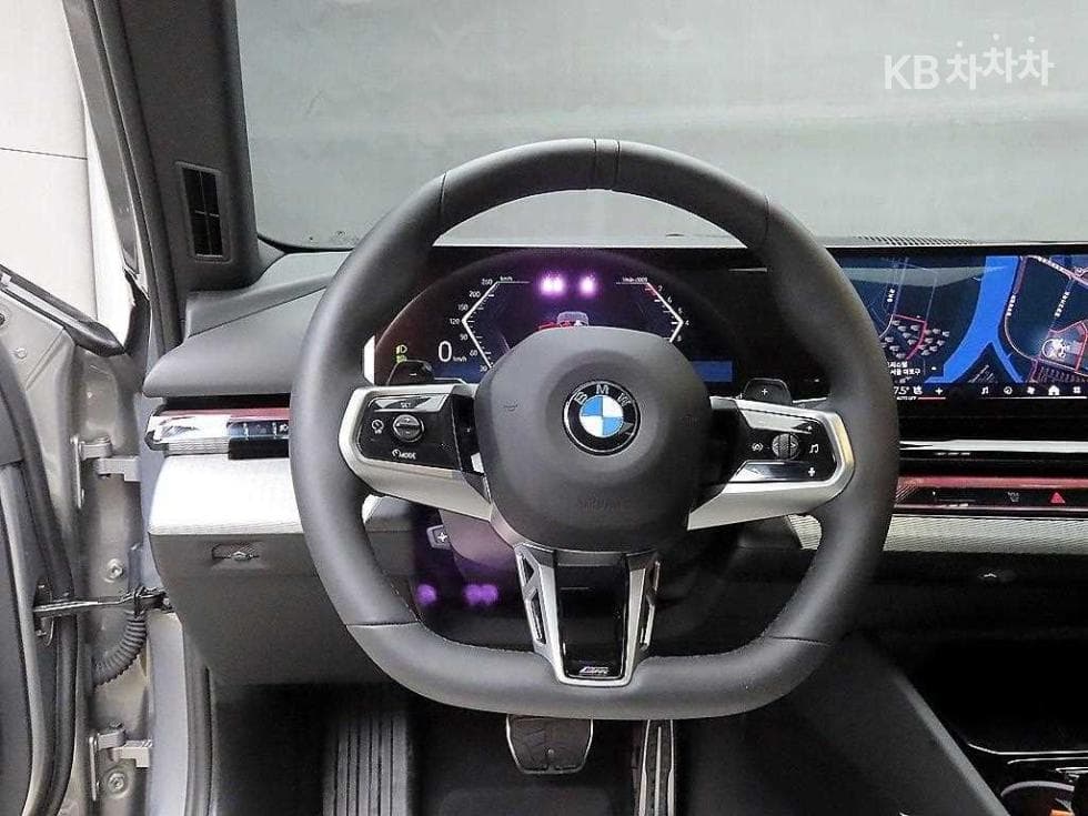 BMW New5 Series(G60)520i M Sport - 9