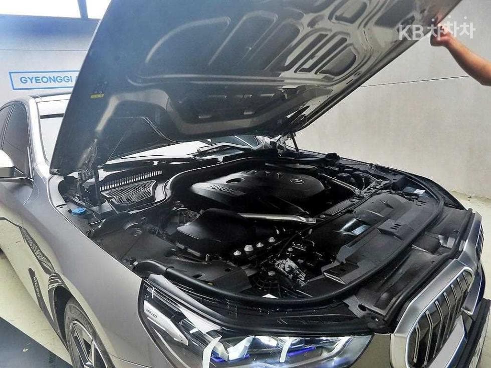BMW New5 Series(G60)520i M Sport - 19