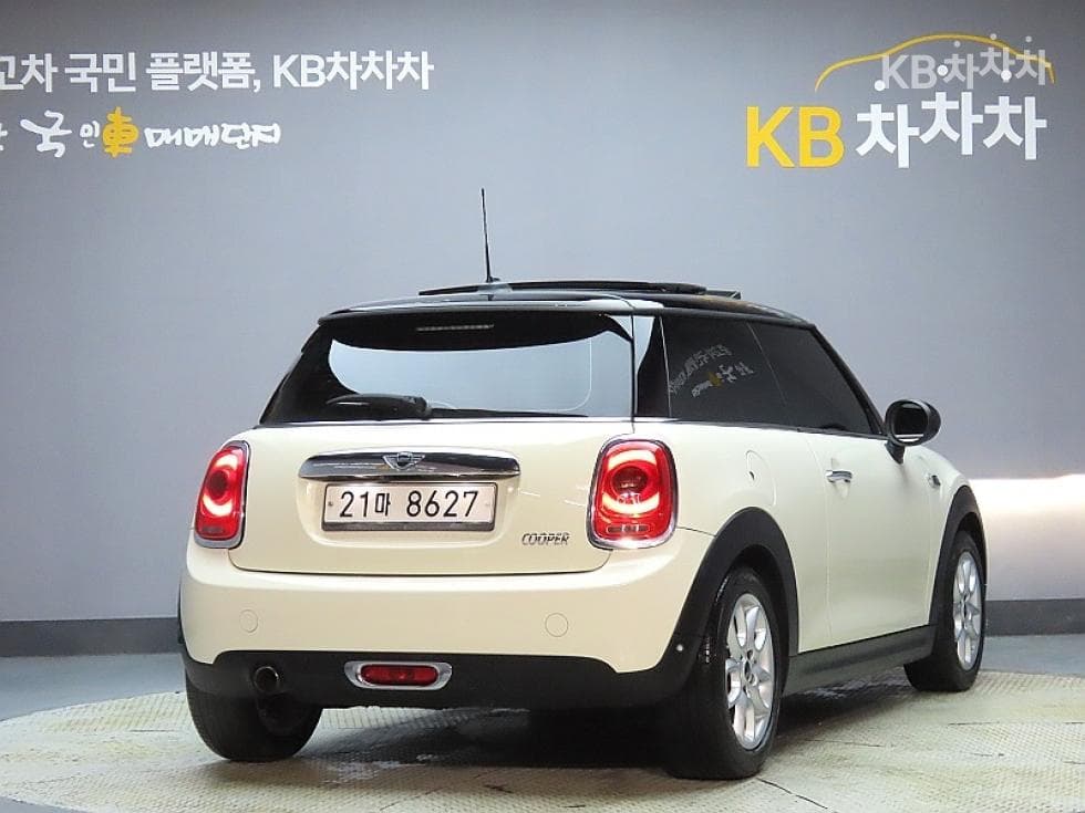 Mini Cooper 5-doorD 1.5 하이트림 - 2