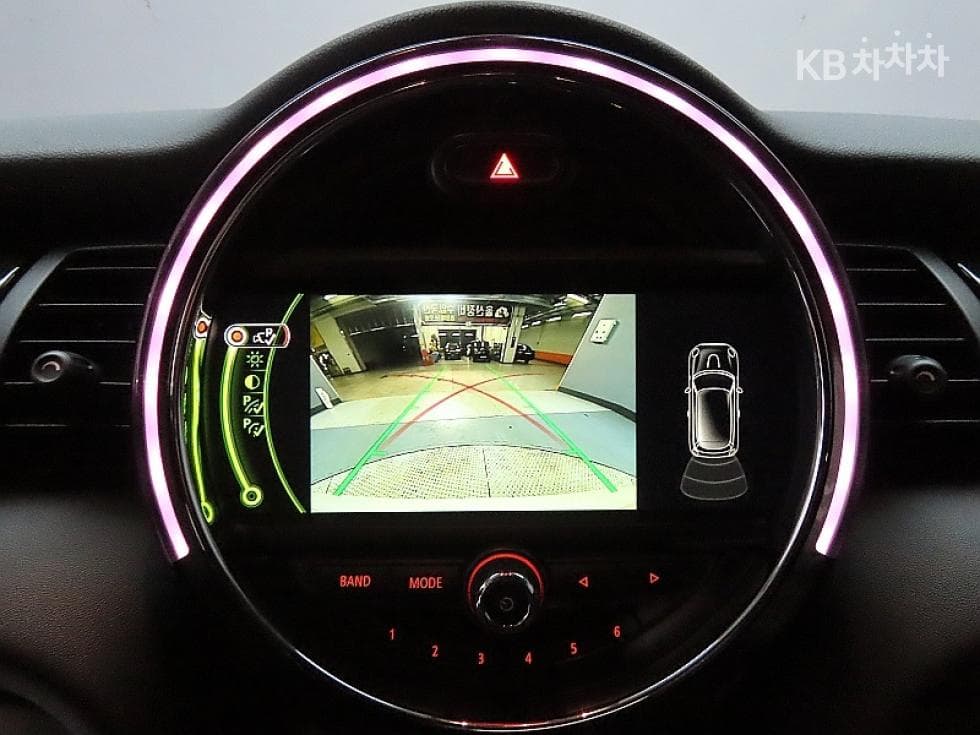 Mini Cooper 5-doorD 1.5 하이트림 - 15