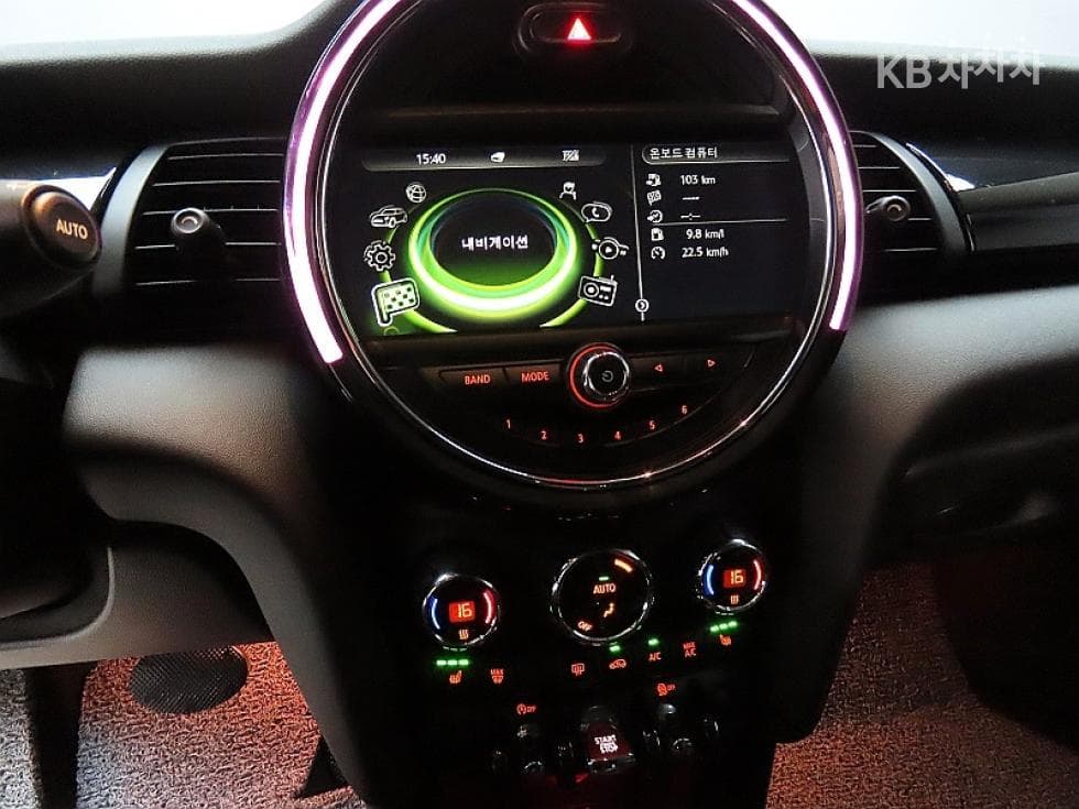 Mini Cooper 5-doorD 1.5 하이트림 - 17