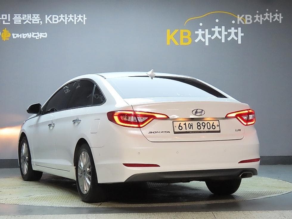 Hyundai Sonata LFLPI Modern Disabled-accessible - 4