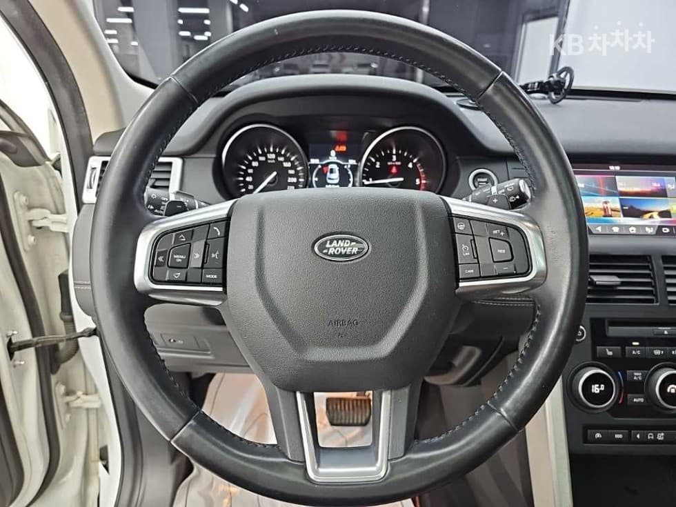 Land Rover 디스커버리 스포츠2.0 TD4 HSE Luxury - 9