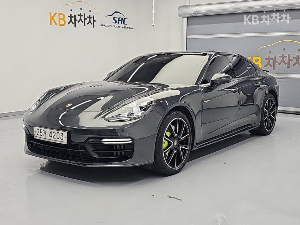 Porsche 파나메라 (971) 2.9 4 E-Hybrid Standard - Image 1