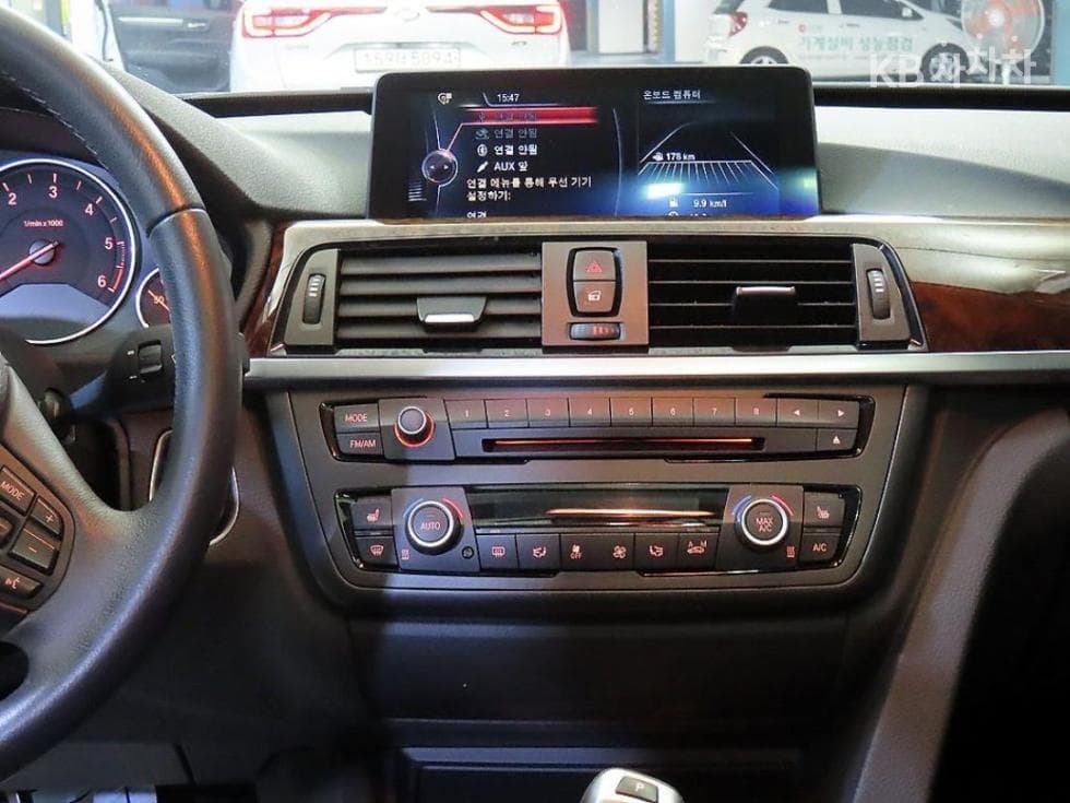 BMW Gran Turismo3 Серия GT 320d F34 xDrive - 14