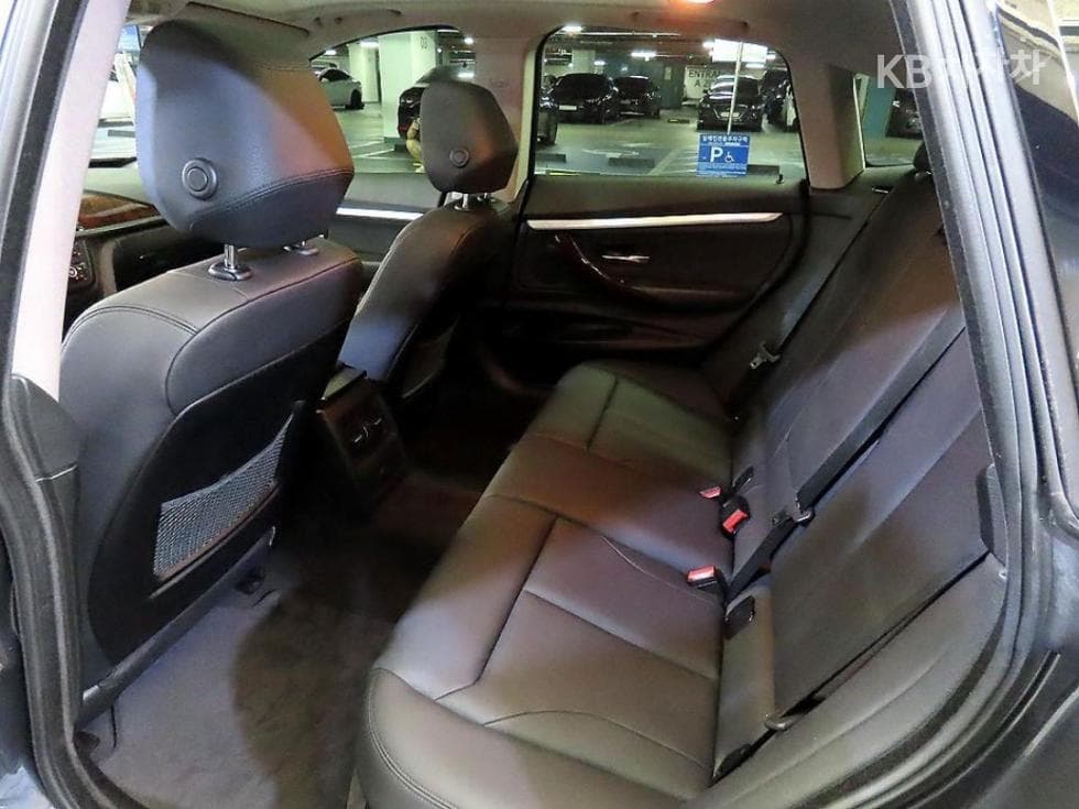 BMW Gran Turismo3 Серия GT 320d F34 xDrive - 18