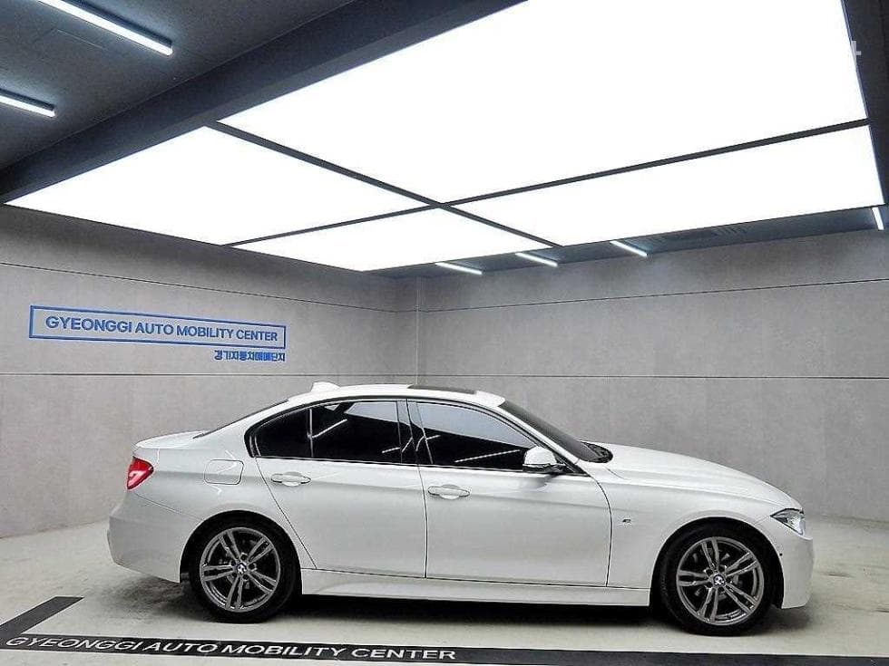 BMW Нов3 Серия320i Седан M스포츠 F30 - 2